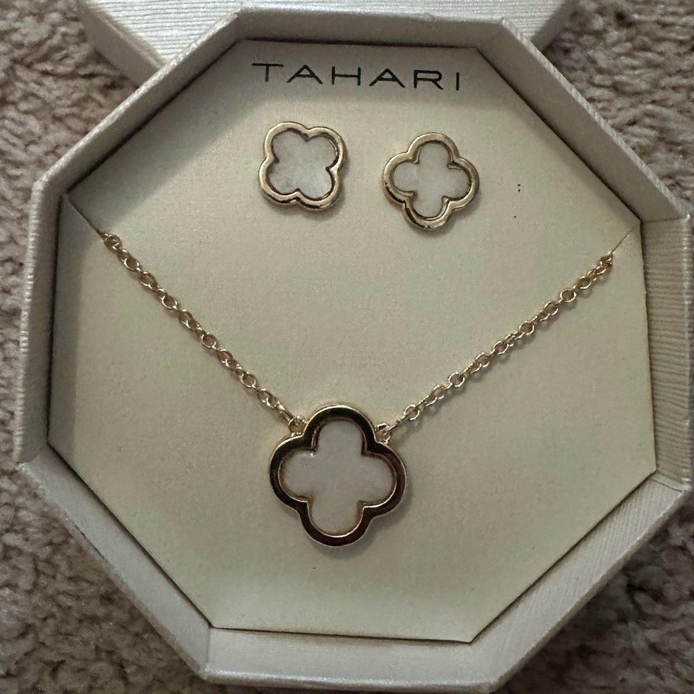 🪴Tahari Gold Jewelry Set for Women